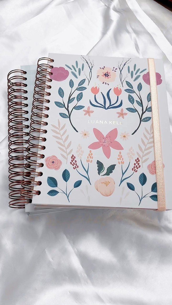 Agenda con flores